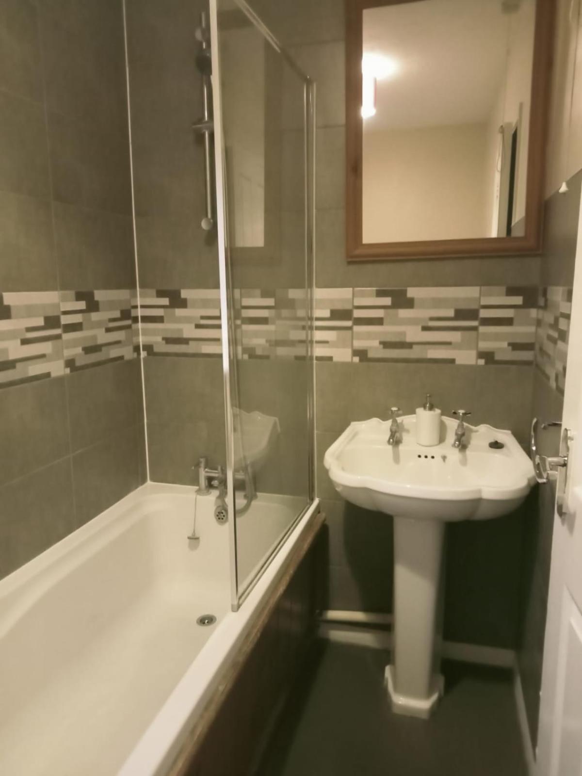 Kempston Cosy Lodge Бедфорд Екстериор снимка