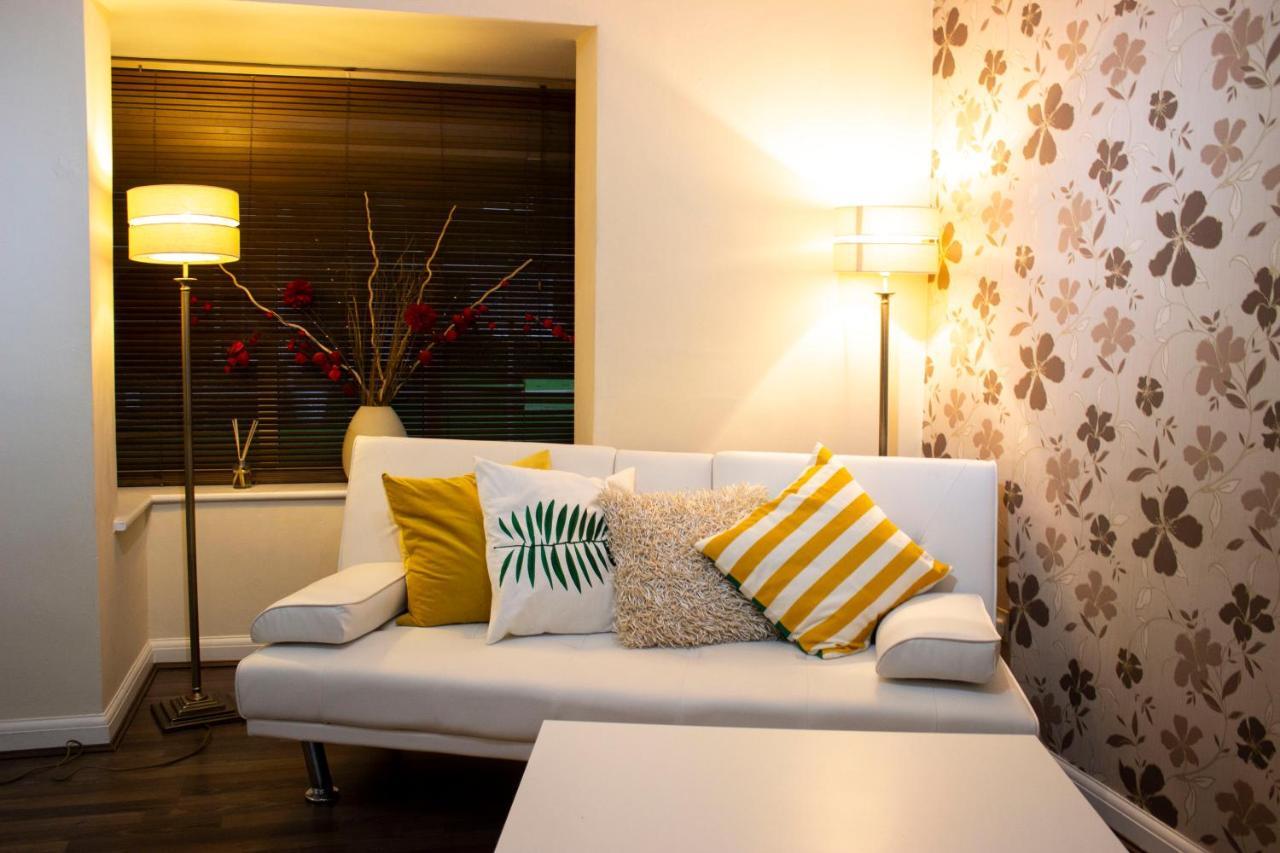 Kempston Cosy Lodge Бедфорд Екстериор снимка