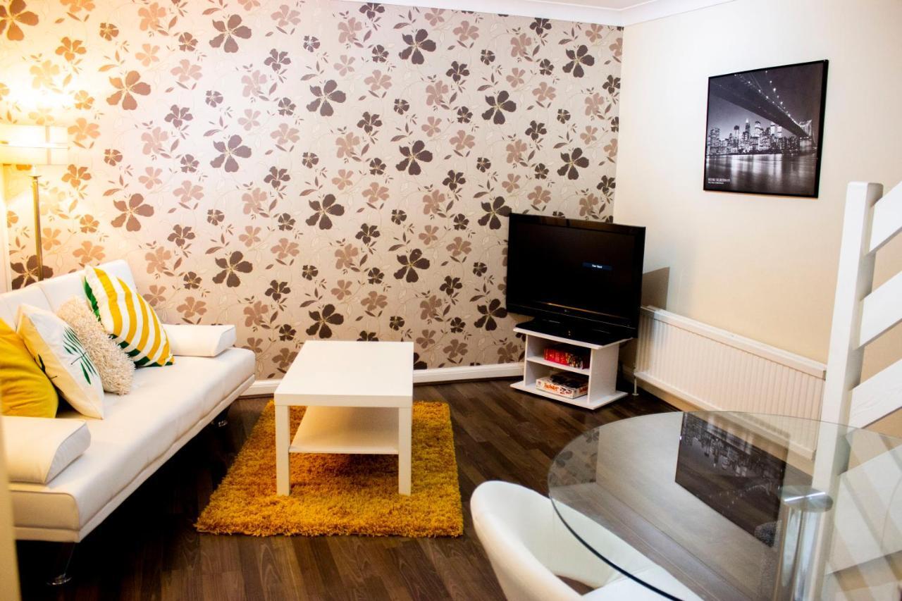 Kempston Cosy Lodge Бедфорд Екстериор снимка