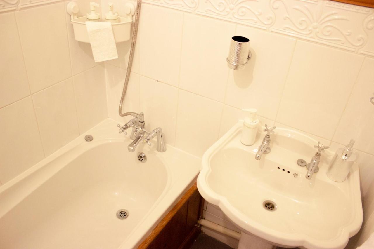 Kempston Cosy Lodge Бедфорд Екстериор снимка